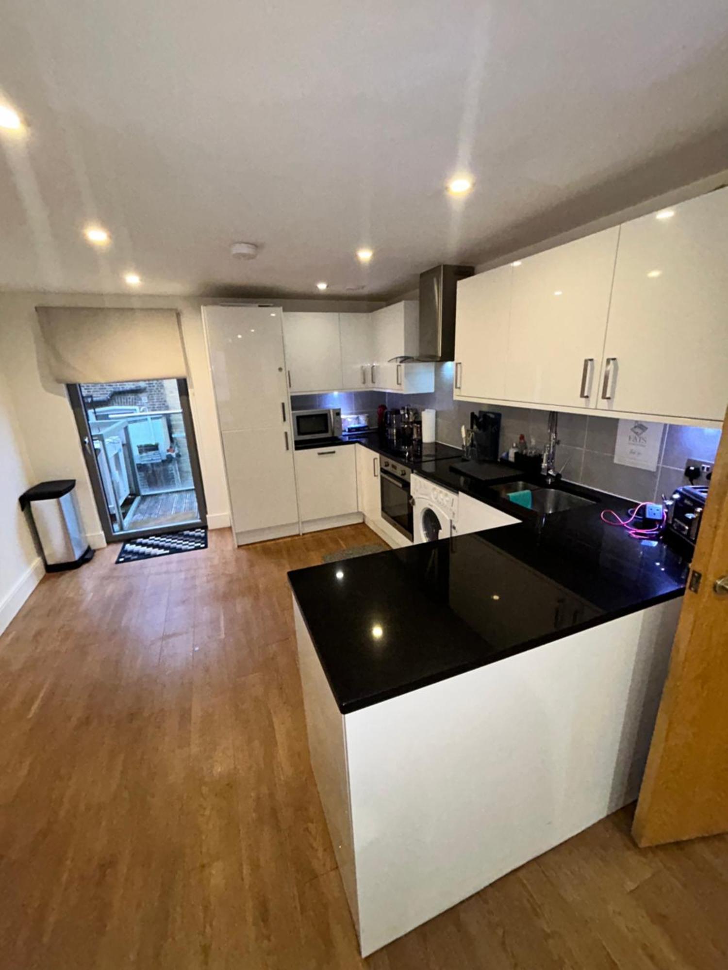 Bright And Modern 3 Bed Apartment Hyde Park Central Лондон Екстер'єр фото