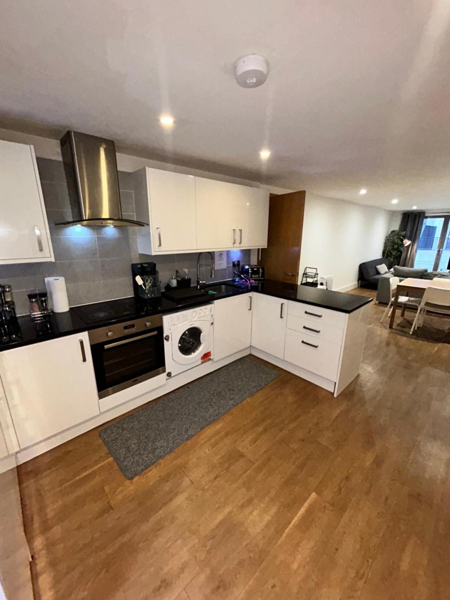 Bright And Modern 3 Bed Apartment Hyde Park Central Лондон Екстер'єр фото