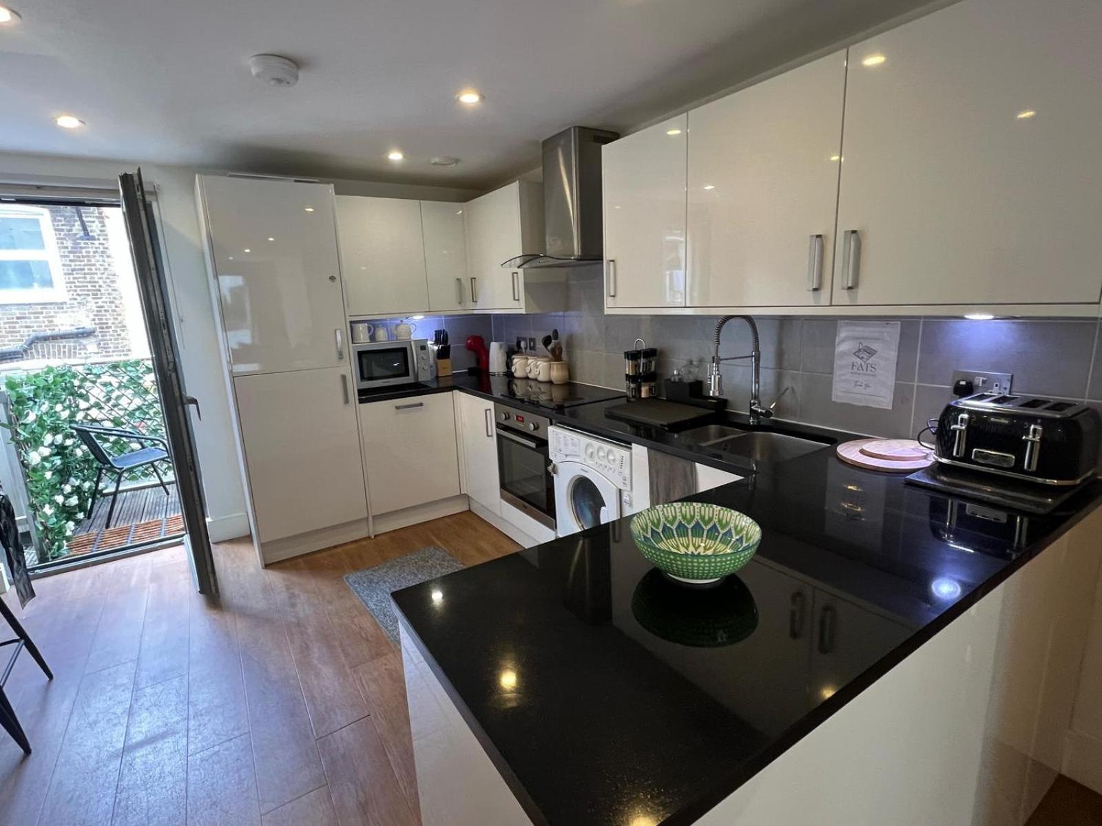 Bright And Modern 3 Bed Apartment Hyde Park Central Лондон Екстер'єр фото